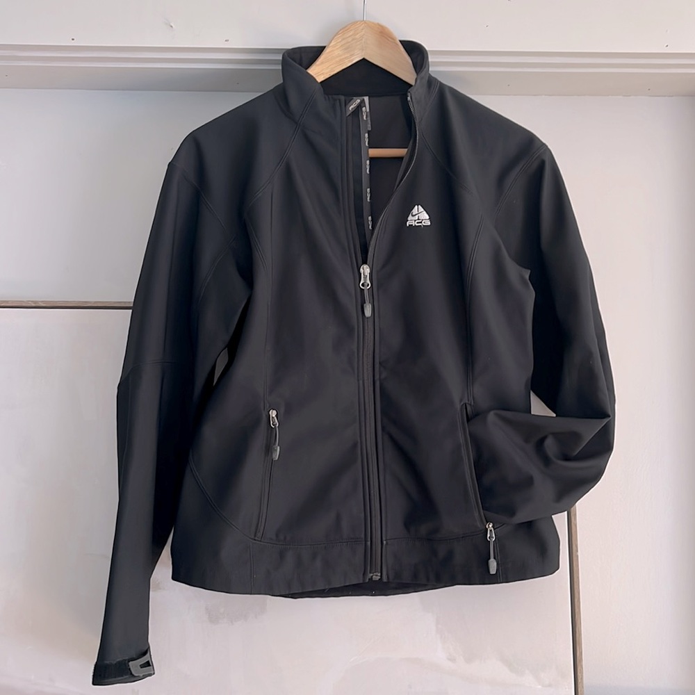 Nike Vintage Thermal Soft Shell Front Zipper Jacket, Size S